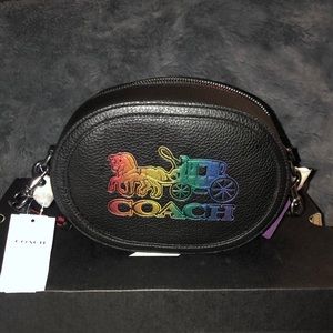 New Coach Women’s Camera Bag Black w/Rainbow Stamped Horse Carriage